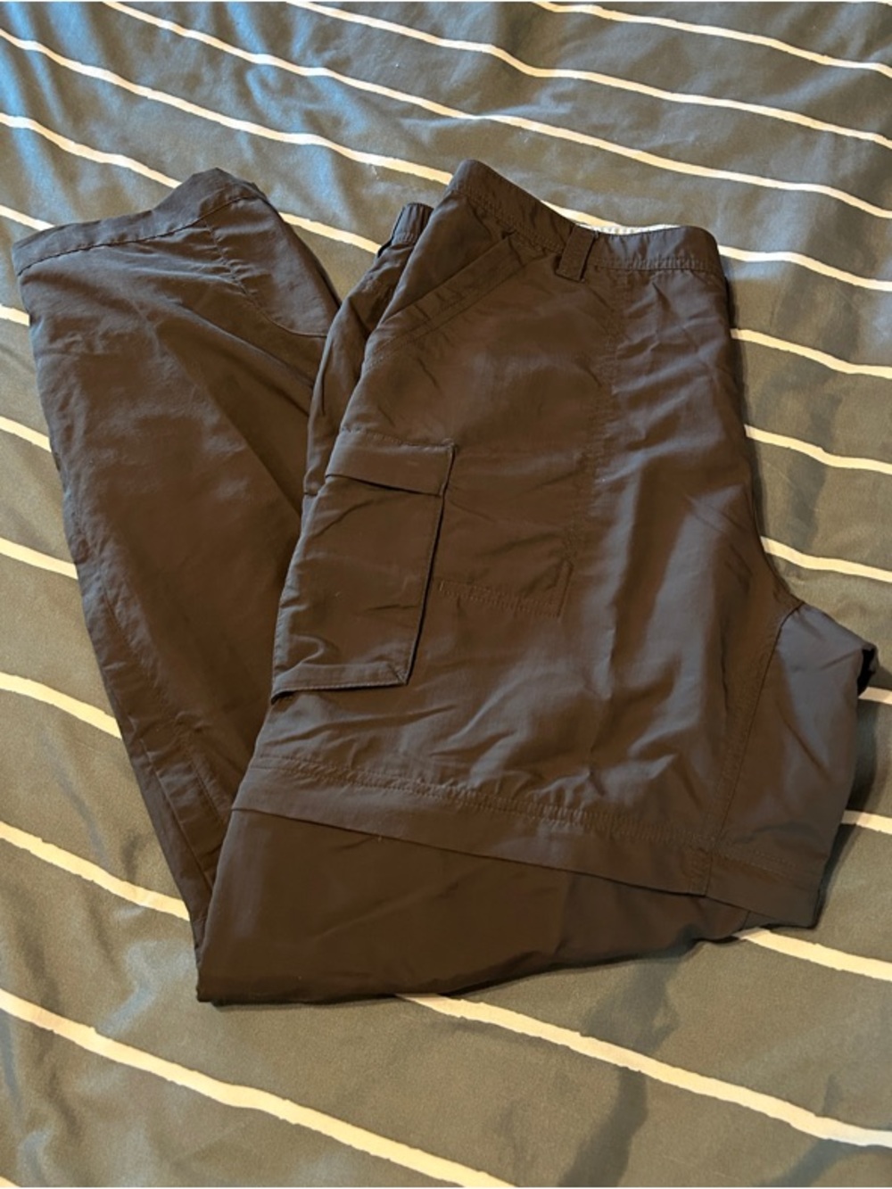 REI Women's Dark Gray 12P Cargo Pants / Shorts
